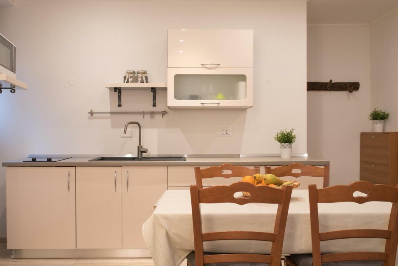 Apartment Vale โรวีน ภายนอก รูปภาพ