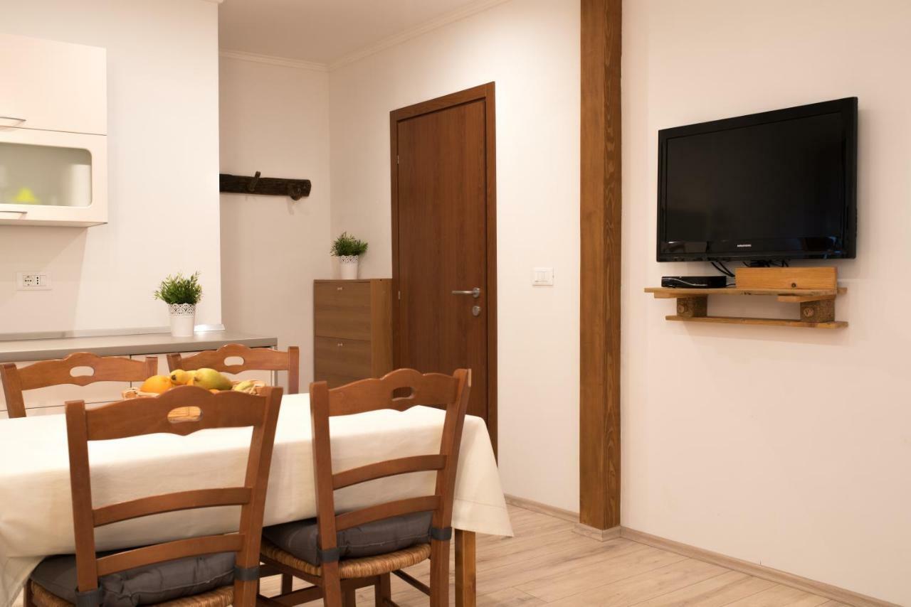 Apartment Vale โรวีน ภายนอก รูปภาพ
