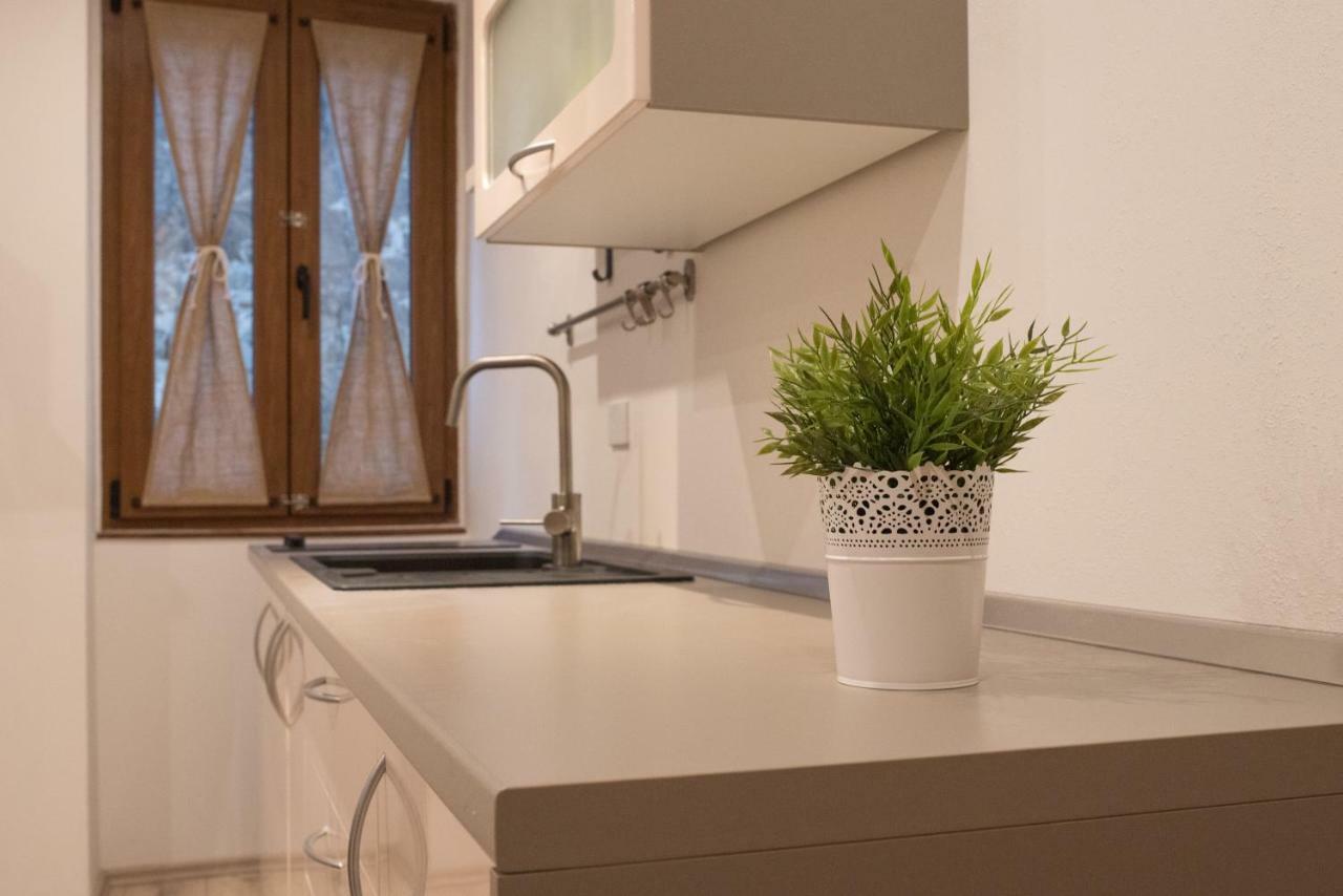 Apartment Vale โรวีน ภายนอก รูปภาพ